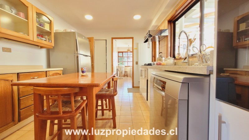 Vía Azul N°1050, Lomas de Reloncaví - Luz Propiedades