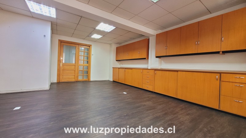 Antonio Varas N°216, Of. 403., Ed. Torres del Puerto - Luz Propiedades