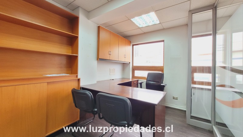 Antonio Varas N°216, Of. 403., Ed. Torres del Puerto - Luz Propiedades