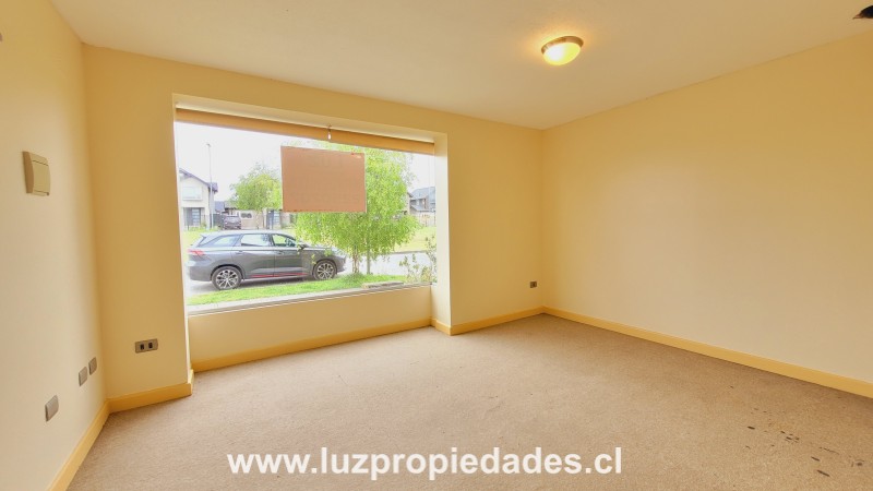 Avenida Austral N&ordm; 1369, Jard&iacute;n Austral - Luz Propiedades