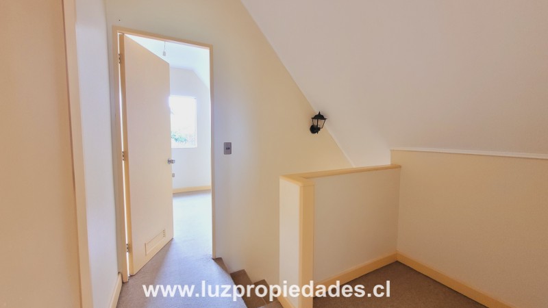 Avenida Austral N&ordm; 1369, Jard&iacute;n Austral - Luz Propiedades