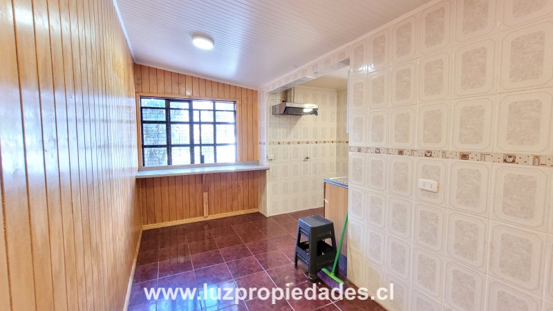 Borde N°1708, Pje 12, Jardines Mirador, Cardonal - Luz Propiedades