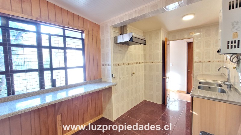 Borde N°1708, Pje 12, Jardines Mirador, Cardonal - Luz Propiedades