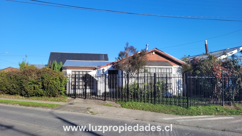 Borde N°1708, Pje 12, Jardines Mirador, Cardonal - Luz Propiedades