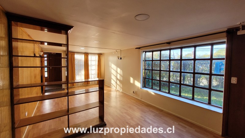Borde N°1708, Pje 12, Jardines Mirador, Cardonal - Luz Propiedades