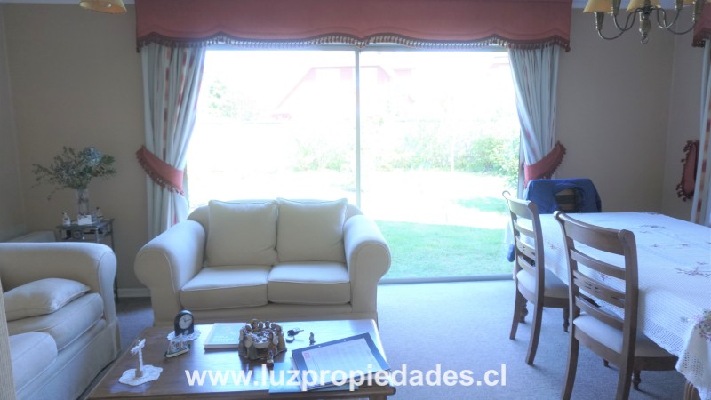 Calle Interior N&ordm;1733, Mirador de la Bah&iacute;a - Luz Propiedades