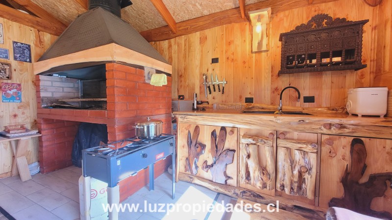 Las Quemas, sector Pullencho - Luz Propiedades