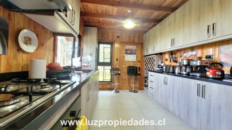 Las Quemas, sector Pullencho - Luz Propiedades