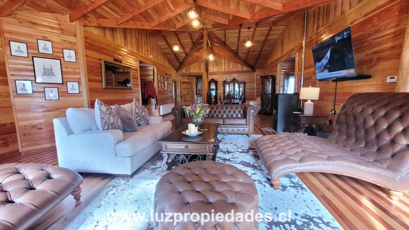 Las Quemas, sector Pullencho - Luz Propiedades