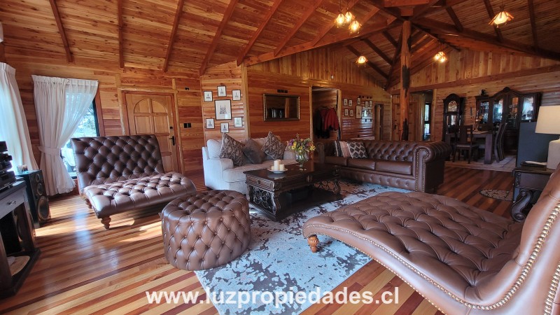 Las Quemas, sector Pullencho - Luz Propiedades