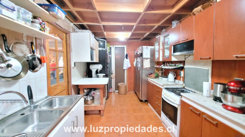 Psj. Caleta Angelmó N°1006, Alerce Sur - Luz Propiedades