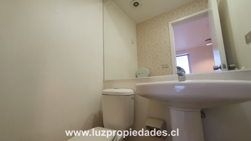 Quillota N&ordm; 175, Of. 1414, Ed. CCHC - Luz Propiedades