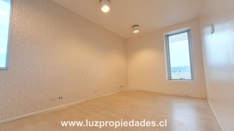 Quillota N&ordm; 175, Of. 1414, Ed. CCHC - Luz Propiedades