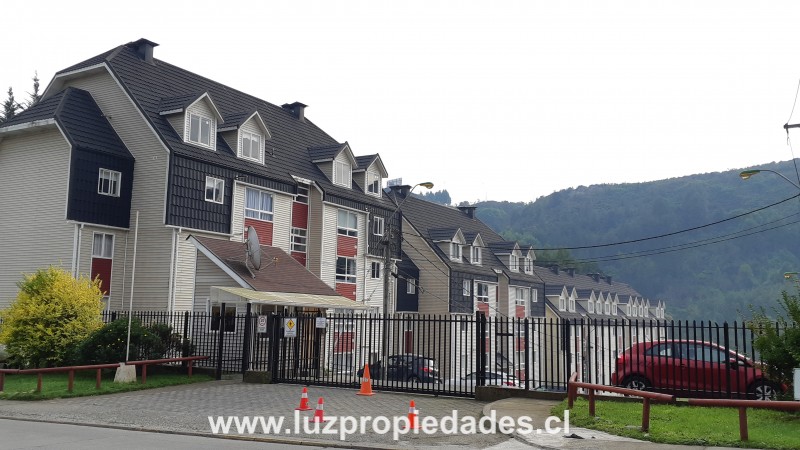 Regimiento Nº1321, Depto 402, Torre 8, Plaza del Valle - Luz Propiedades