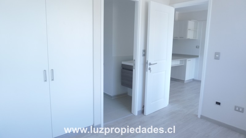 San Javier N&deg;2012, Ed. Alto Pelluco, Depto. N&ordm;314 - Luz Propiedades